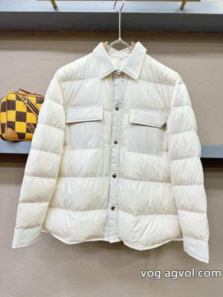 スーパー コピー 安心人気セール高品質 いまが替え時!! 最強の定番コーデプラダダウンジャケット. 0 