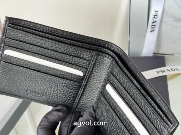 オススメな秋冬新作 格好良い 人気新作　ロゴ入り    財布コピー 商品 販売PRADA.. 5 