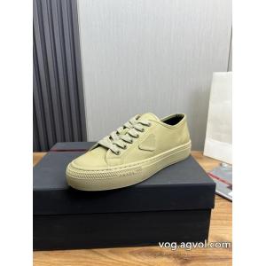 PRADA 2026ブランド コピー    スニーカー根強い人気定番商品 アップデザイン 高品質素材.