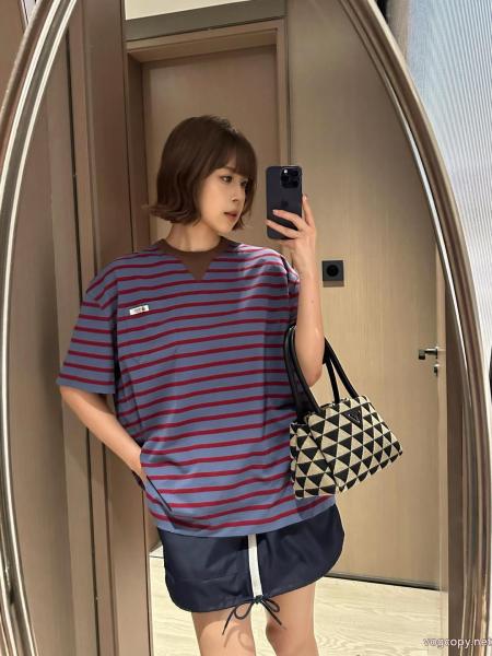 大絶賛の履き心地! 今年流行 顧客セール大特価早い者勝ちTシャツスーパー コピー  PRADA 0 