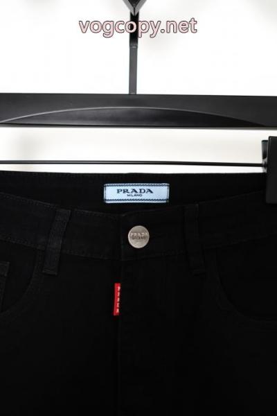 ブランド コピー 激安ジーンズ大好評 大人の上質感 即発2026 欲しいぃプラダ 4