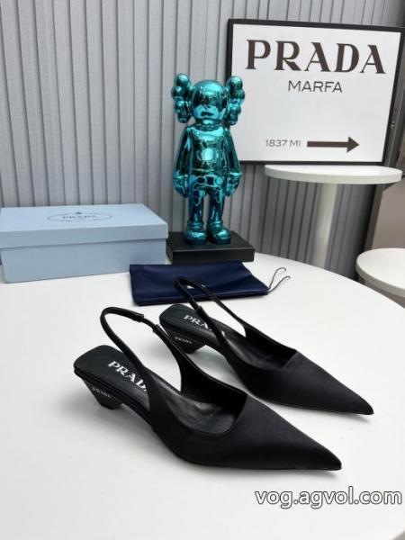 ブランド コピー 通販PRADA    スニーカー数量限定SALE 超カッコイイ 2026最新作. 0 