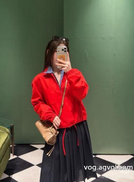 PRADA偽 ブランド 購入コート驚き価格!! 今季大人気のデザイン 圧倒的人気アイテム. 0