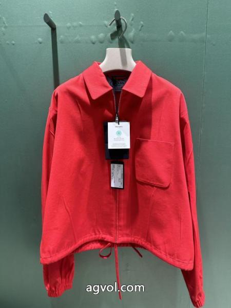 PRADA偽 ブランド 購入コート驚き価格!! 今季大人気のデザイン 圧倒的人気アイテム. 4