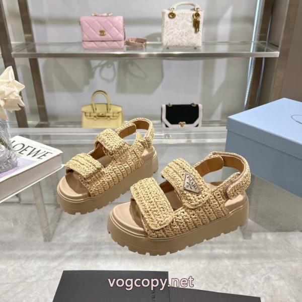 偽物 ブランド ショップPRADA超稀少 今すぐ取り入れたい 日本未入荷    サンダル. 6 