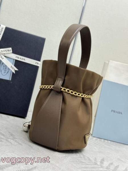 PRADAスーパー コピー 通販 優良 バッグサイズ感いいの 超人気美品 完売確実. 4