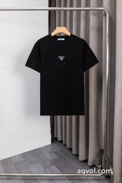 ブランド スーパー コピー大人気商品再入荷! 2026年冬最新作 売り切れ注意PRADA半袖Tシャツ 2