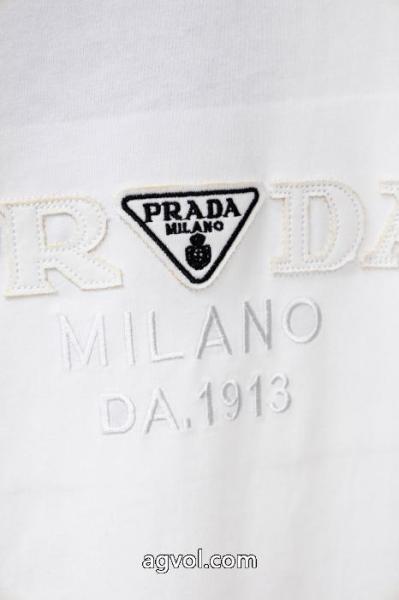ブランド スーパー コピー大人気商品再入荷! 2026年冬最新作 売り切れ注意PRADA半袖Tシャツ 4