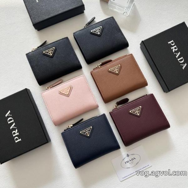 新色入荷 希少大人気 話題が沸騰中財布コピー 通販PRADA 0