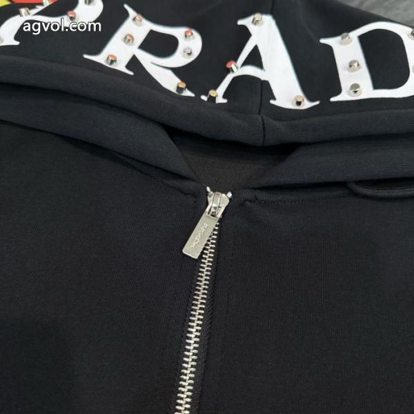 コピー 品 ブランドPRADA2026秋冬の必須アイテム 新作数量限定セール 最新作入荷コート 2