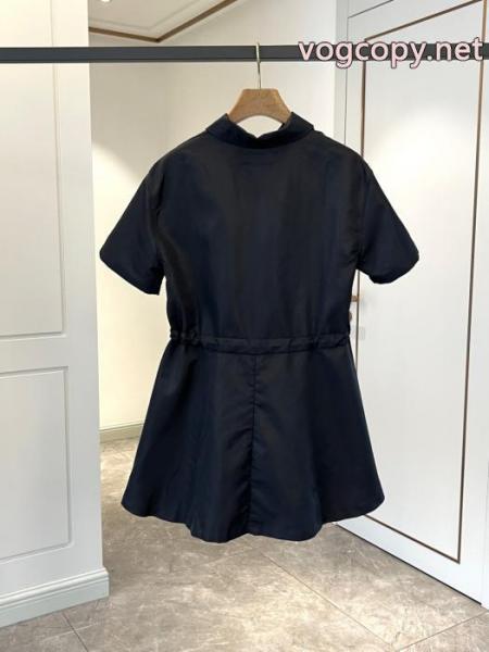 ワンピースPRADAロゴが印象的 入手困難 稀少*入手困難ブランド 偽物 激安 通販.. 2