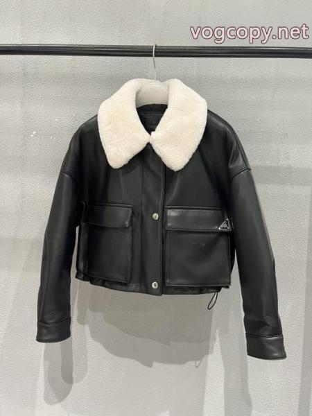 話題の新作到着 品質の高い 海外限定アイテムPRADAブランド アクセサリー 激安ダウンジャケット.. 6 