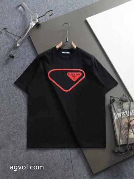 高評価アイテム 海外限定! 激安通販偽 ブランド PRADA半袖Tシャツ 4
