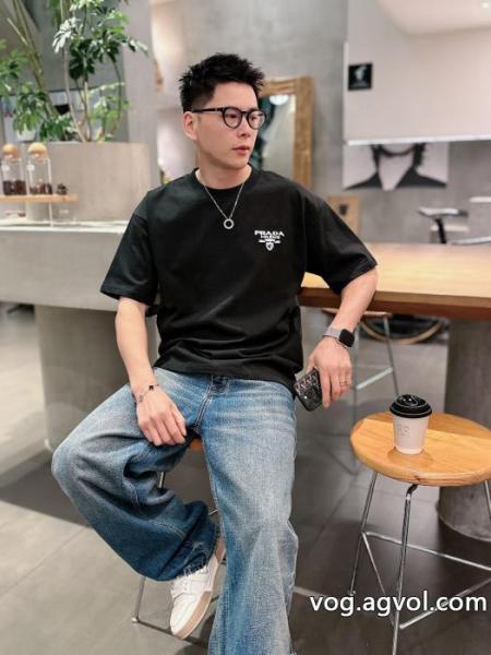 PRADA2026最新作完売必至 大人気アイテム オシャレな雰囲気ブランド 偽物 激安半袖Tシャツ 0 