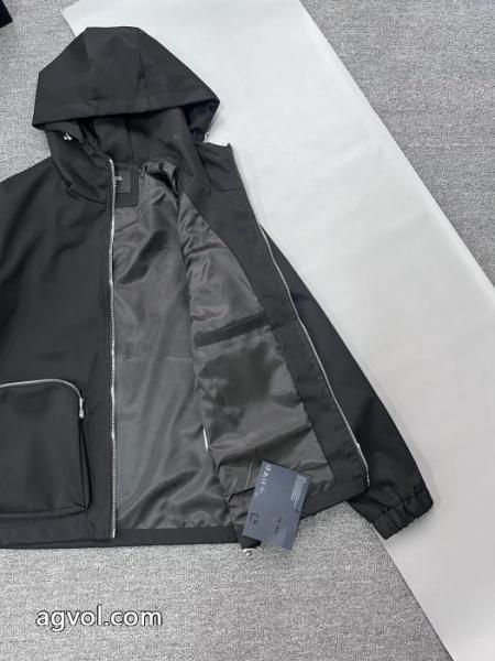 今季爆発的な人気定番商品 撥水素材 1点限り!VIP顧客セールシャツPRADA激安 ブランド.. 5