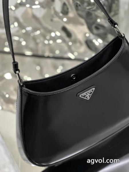 バッグブランド 品 スーパー コピーPRADA引き続き人気のアイテム 高級素材 幅広く使える.. 6