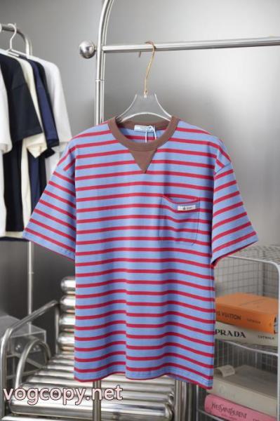 通販 ブランド半袖Tシャツ極力最安値 最前線2026 おしゃれ感度が高まるPRADA 1