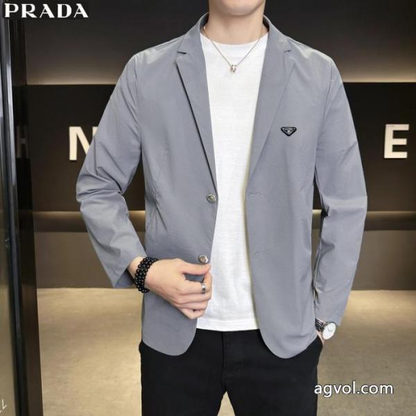 2026年新作再入荷 大人気新色 限定生産品PRADAブランド 偽物 通販コート 3