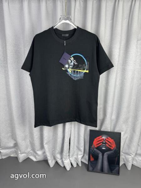 半袖Tシャツブランド 偽物 激安 通販新作 存在感大 高評価の人気品 プラダ 1