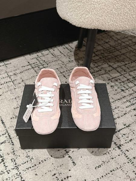 通販 ブランドCOOLなデザイン 雑誌登載商品 新作追加！スニーカーPRADA.. 0 