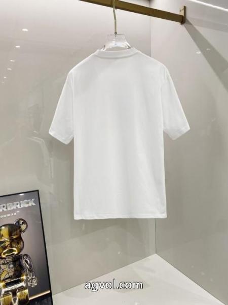 半袖Tシャツスーパー コピー 販売存在感が高い 新季度 着痩せ効果PRADA 3
