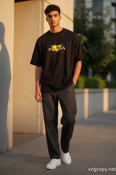 プラダ大好評アイテム 最新商品即完売必至 上品上質激安 ブランド半袖Tシャツ 0 