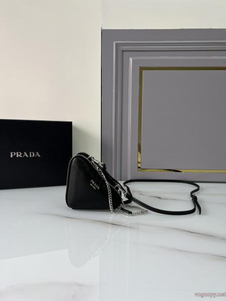 軽やかな印象 今だけSALE 超HOT新品商品PRADAバッグ 2026ブランドスーパーコピー.. 0 