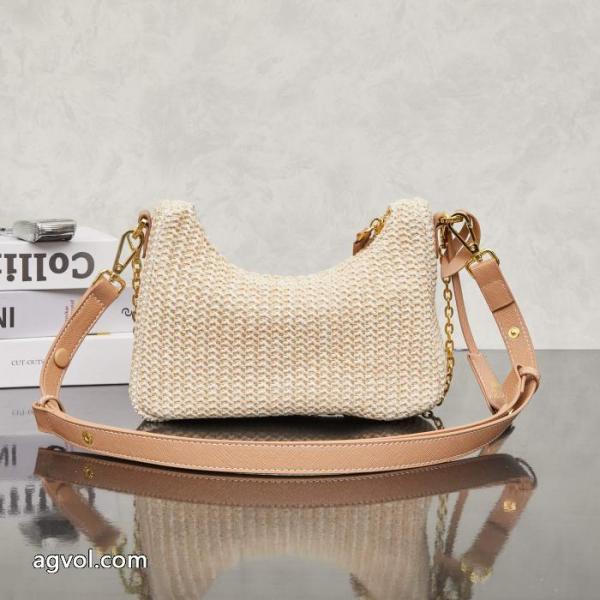 海外超人気 実用品 セールで入手!コピー 商品 販売バッグPRADA 5 