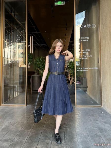 ワンピース人気新作 激安限定 新作/送料込 注目される偽 ブランド 販売PRADA 0
