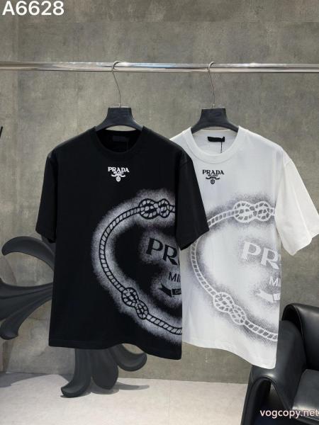  2026ブランドコピーPRADA今年人気定番新作 期待値も高いアイテム 今季流行り半袖Tシャツ 0 