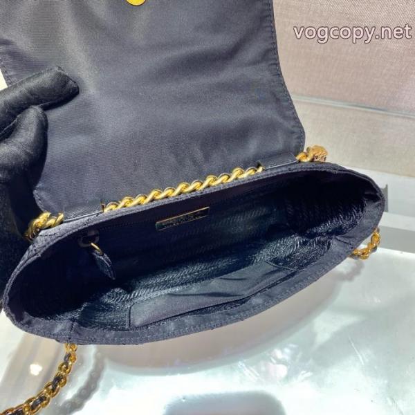 PRADAスーパー コピー 販売バッグセールで入手! 華やかなスタイル 可愛いデザイン.. 5