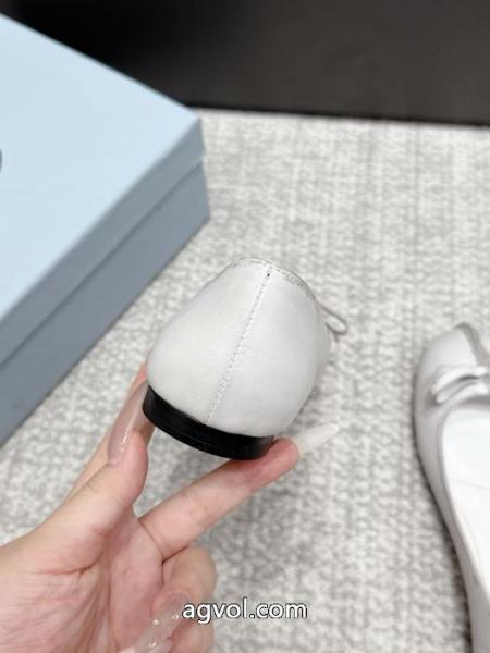 ブーツ春夏のマストバイのアイテム 新作売切れ続出 ファッショナブルなデザインプラダブランド アクセサリー 激安.. 6