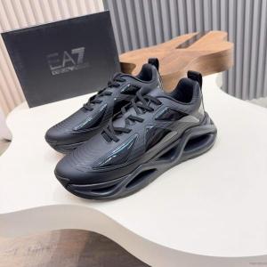 スニーカーブランド 偽物 激安 通販楽しめる1着 人気ブランド 激安大特価新作ARMANI..