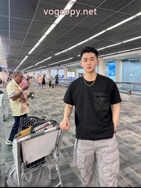 ブランド コピー 販売 店PRADA超限定VIPセール 快適な着心地 先取り2026限定新作半袖Tシャツ 4