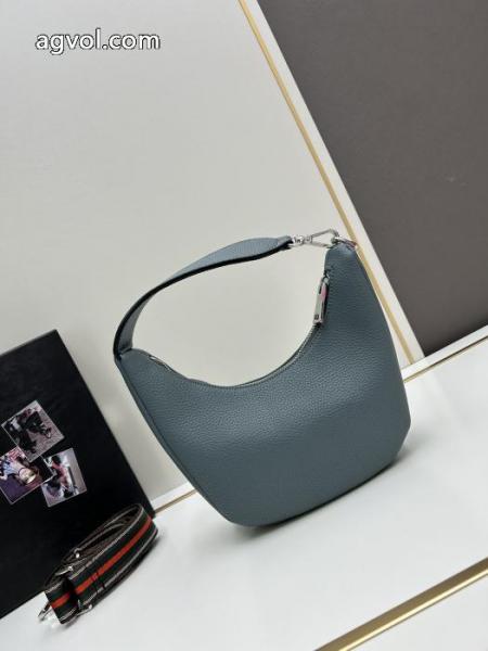 バッグ偽 ブランド 通販稀少*新品登場 コーデの主役 海外限定モデル プラダ.. 3