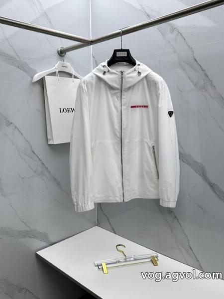 ブランド コピー 着払い超人気新品 切り売り販売 カジュアル感プラダコート.. 0