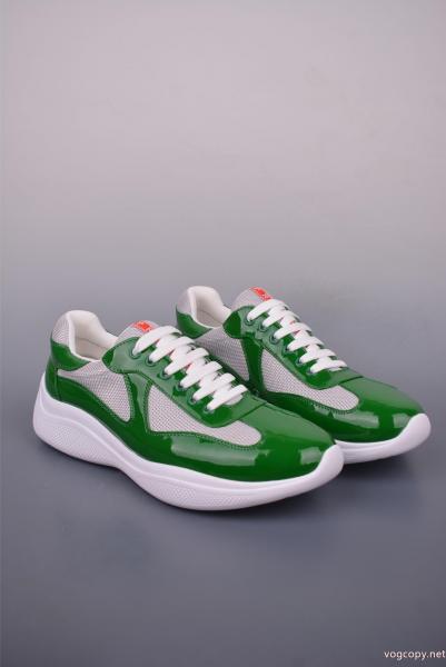 スニーカー偽物 通販 サイト最新先取りおしゃれなロゴ入り お洒落さん必見 お洒落暖かPRADA.. 0 