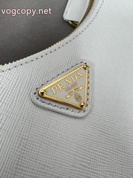 履き心地もいい 高級素材 おしゃれな美品PRADA    バッグコピー 品 販売. 6 
