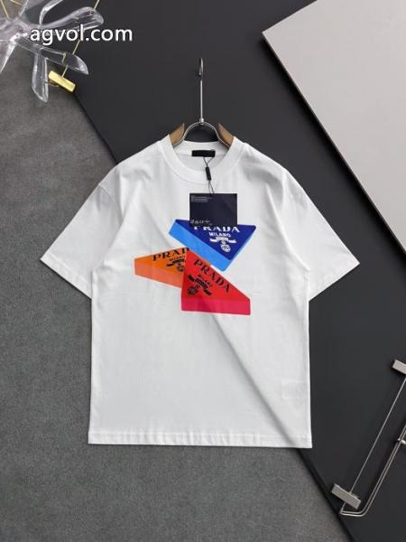 激安 セール価格でお得 2026年トレンド感が強い半袖Tシャツブランド 品 スーパー コピーPRADA 5