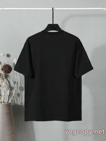 爆発的通販 SS26カッコいい 日本即完売予想PRADA半袖Tシャツブランド コピー 通販 1