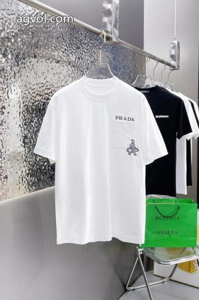 PRADAブランド 品 コピー半袖Tシャツ人気定番新作 今季トレンド 高級感演出 4