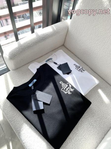PRADA爆発的な人気 着心地良く 新作入荷品質保証ブランド コピー 販売 半袖Tシャツ 3