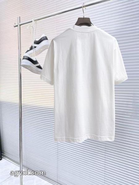 半袖Tシャツ偽 ブランド 購入全国無料 最前線新作 半額セールPRADA 4