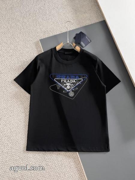 半袖TシャツPRADA魅惑のセクシー美 激安大特集 格好いい 2026ブランドコピー 4