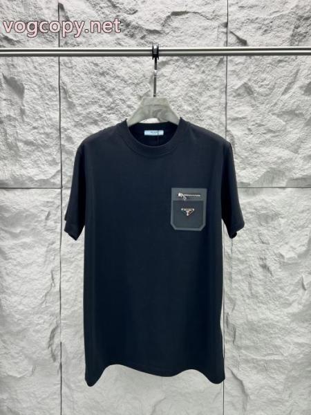 半袖Tシャツブランドコピー2026限定 超レア 注目度が高いアイテム 大注目! PRADA 1