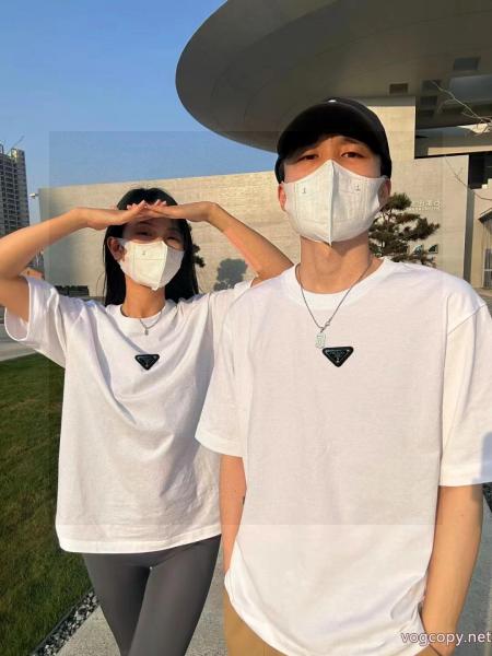 着心地抜群 新作数量限定セール 2026新作コレクション半袖TシャツPRADA偽物 通販 サイト 0