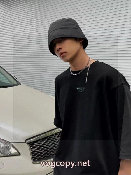 着心地抜群 新作数量限定セール 2026新作コレクション半袖TシャツPRADA偽物 通販 サイト 4