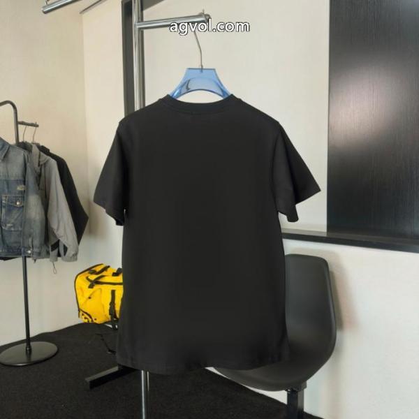 偽物 ブランド 販売半袖Tシャツプラダ品質保証定番人気 着心地の良い 早期完売 2