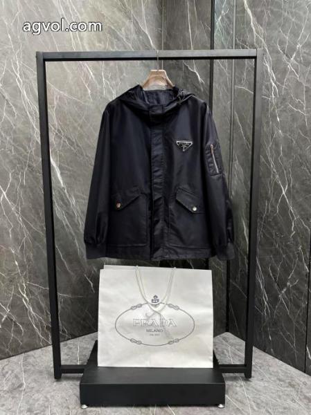ジャケットブランド コピー 安心安心の激安通販 夏先に重宝 格安新作PRADA 3