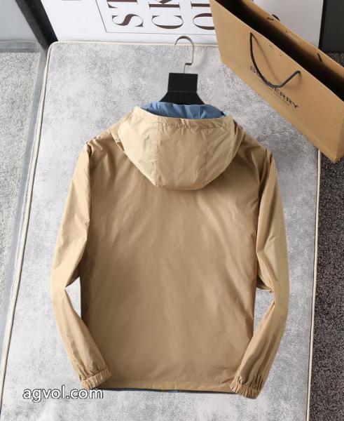 SS26極上発売 新作人気 現地でついに発売スーパー コピー ブランドPRADAジャケット 3